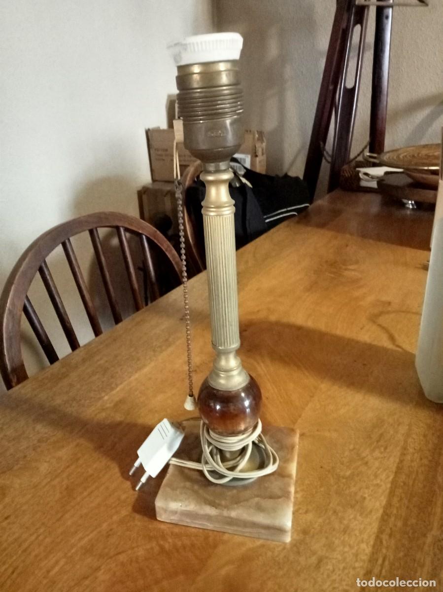 Antig&uuml;edades: PIE DE L&Aacute;MPARA SOBREMESA. COLUMNA. METAL MACIZO