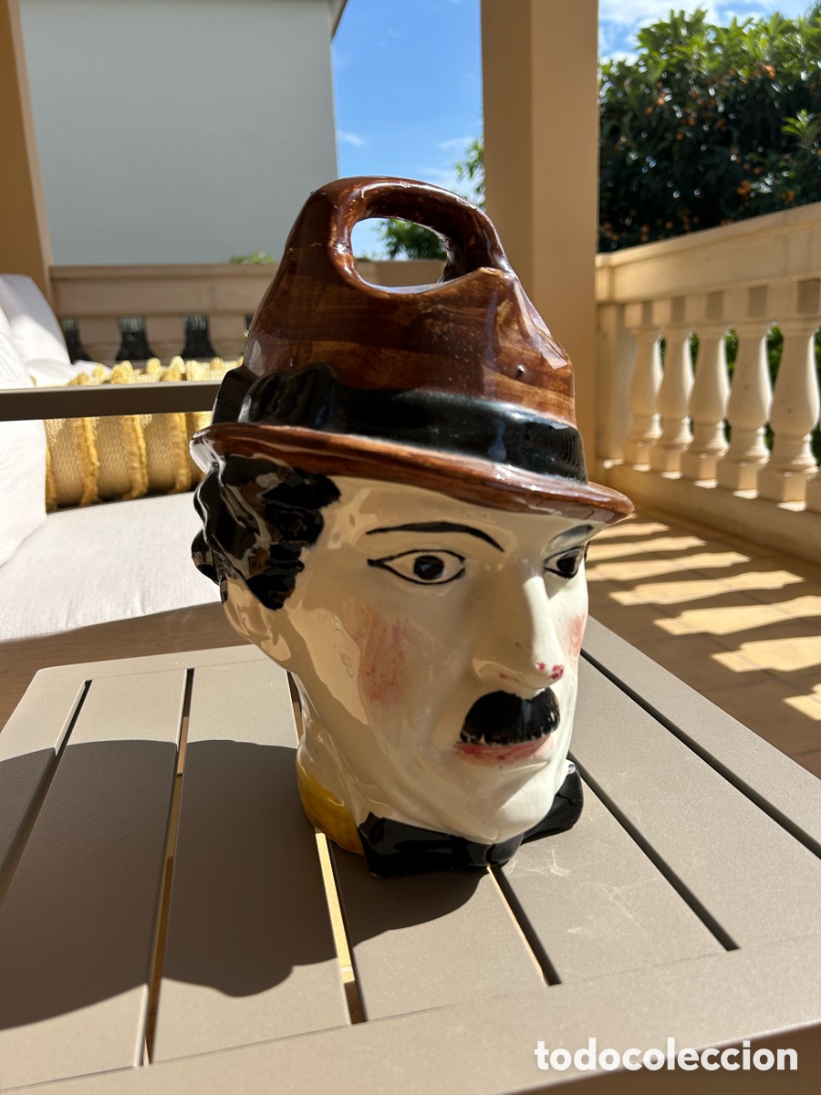 Antig&uuml;edades: Excepcional Botijo de Cer&aacute;mica Art&iacute;stica - Retrato de Charles Chaplin (1924)