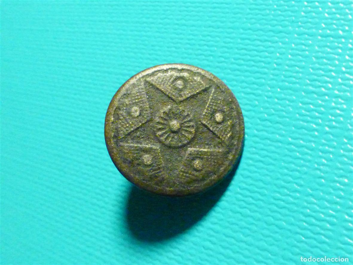 Antig&uuml;edades: Bot&oacute;n Met&aacute;lico Civil Siglo XVII &oacute; XVIII - 14 mm. - Bronce - Estrellas 6 puntas, C&iacute;rculo solar puntos