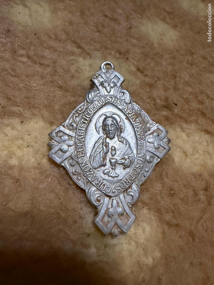 Antig&uuml;edades: Medalla sagrado coraz&oacute;n virgen del Carmen