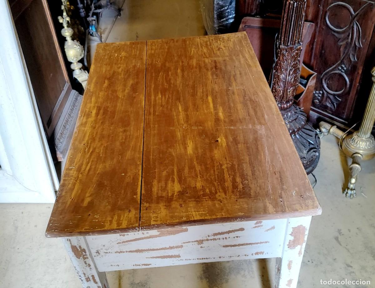 Antig&uuml;edades: Mesa tocinera, de cocina con 2 cajones - Foto 2