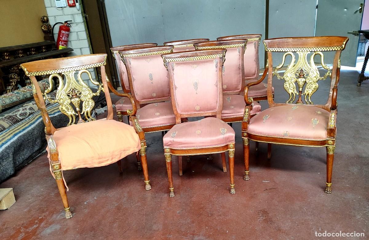 Antig&uuml;edades: Silleria imperio SXIX , con decoraccion de cisnes alados en pan de oro, 6 sillas y 2 sillones