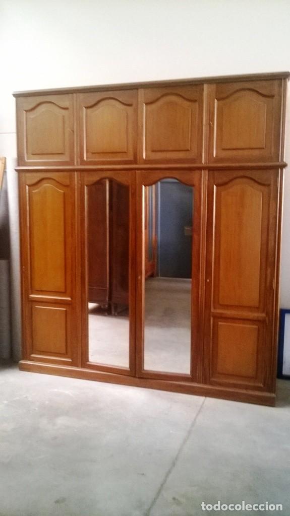 Antig&uuml;edades: ARMARIO DE 4 CUERPOS Y DOBLE ALTURA. GRAN CAPACIDAD