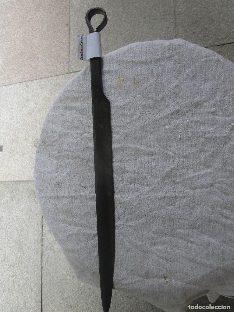 Oggetti Antichi: GALICIA ANTIGUO CUCHILLO DE MATANZA EN FORJA HERRERO, MONTA&Ntilde;A LUCENSE HACIA 1930 42CM, 210GR + INFO