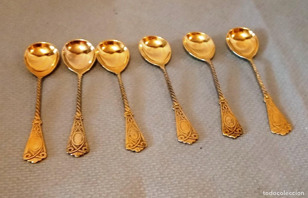 Antig&uuml;edades: 6 Cucharillas caf&eacute; plata ba&ntilde;adas oro