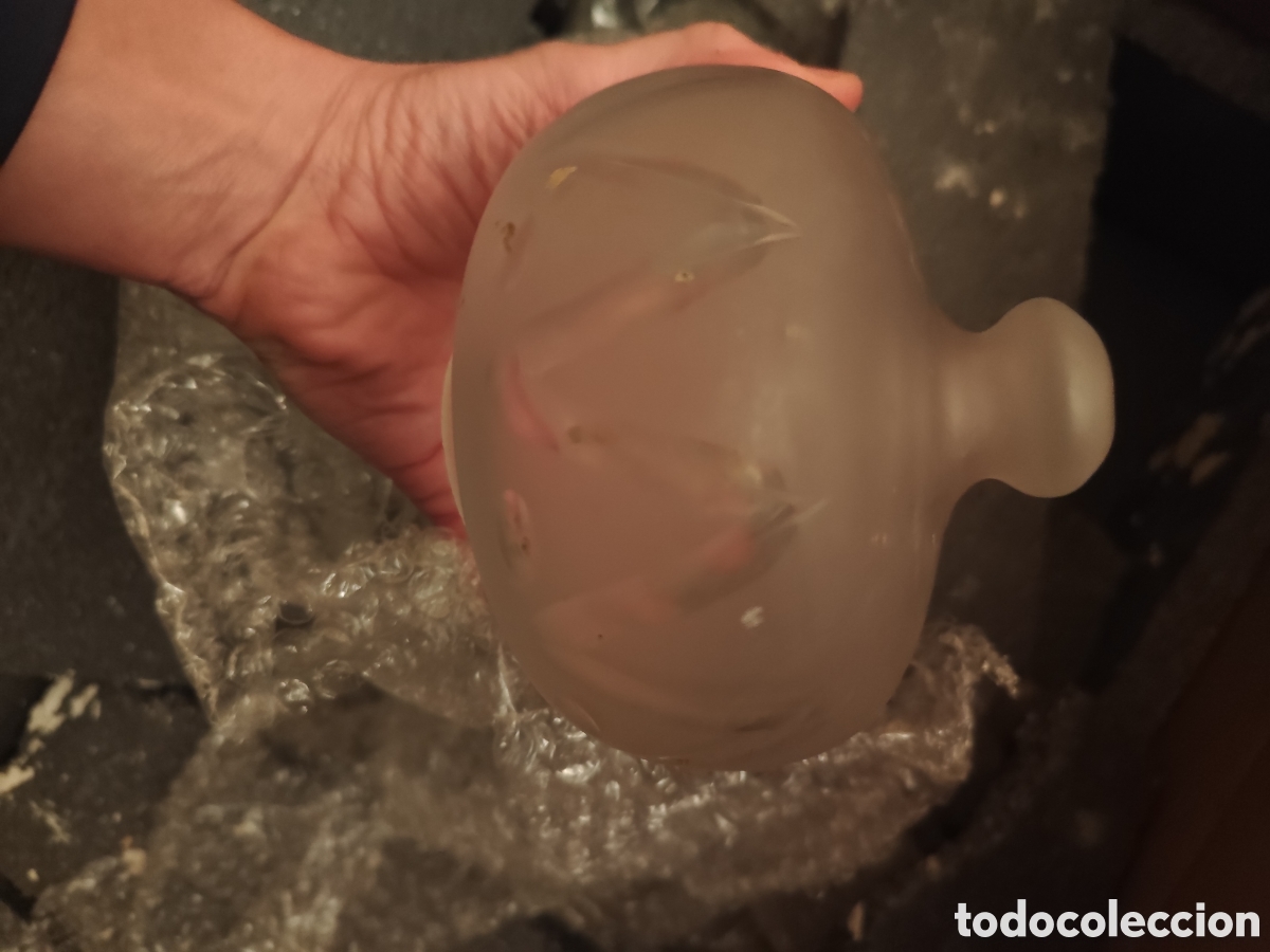 Antig&uuml;edades: Tulipas y casquillos de porcelana (anuncio reservado)