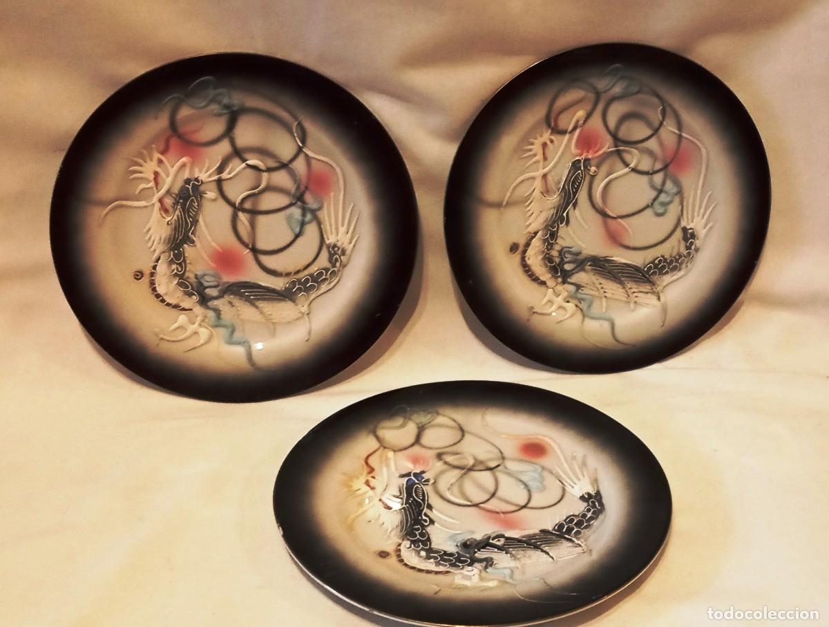 Antig&uuml;edades: 3 Platos Japoneses Drag&oacute;n Plato vintage japon&eacute;s de &rdquo;Dragon Ware&rdquo; de la d&eacute;cada de 1950