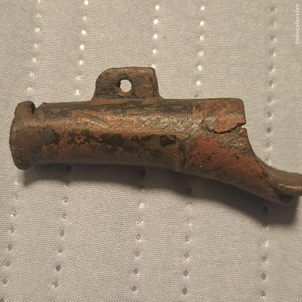 Antig&uuml;edades: Precioso silbato romano en bronce
