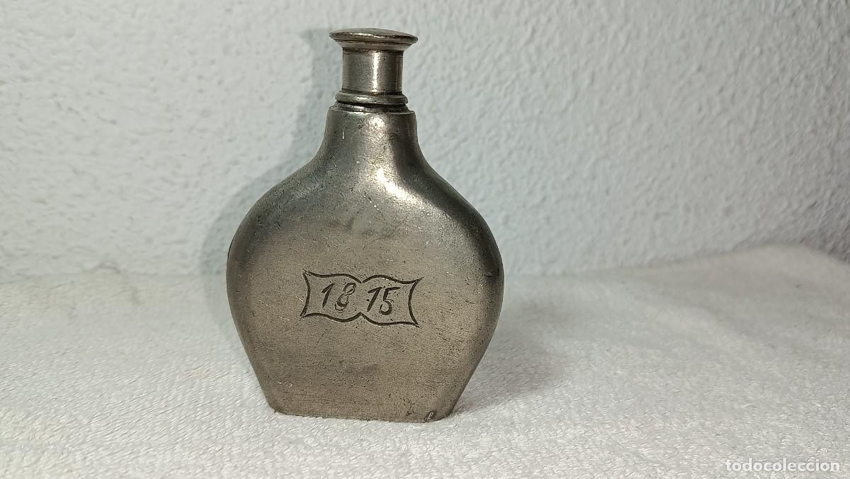 Antig&uuml;edades: ANTIGUA BOTELLA DE PERFUME PETACA PERMUFERO DE ESTA&Ntilde;O FRANCES CON MARCAJES E P 95% A&Ntilde;O 1815