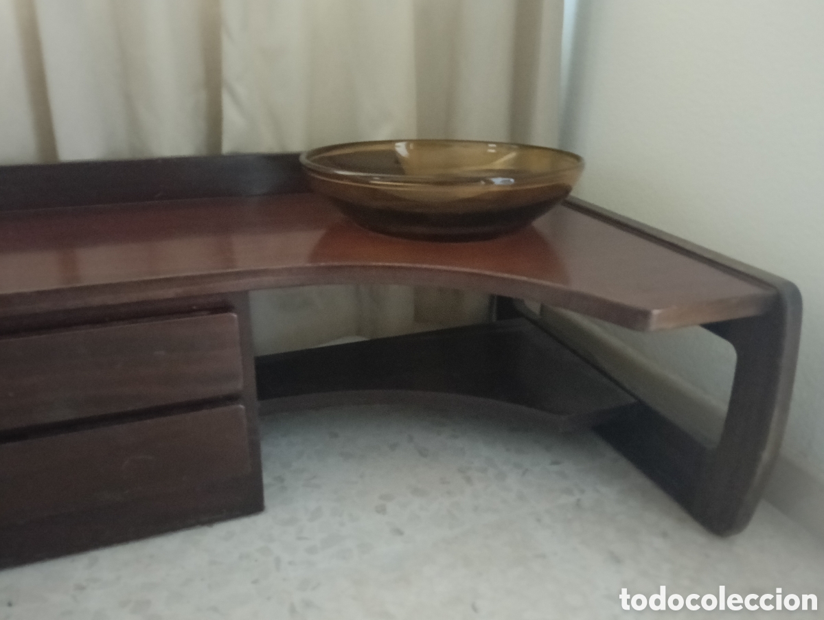 Antig&uuml;edades: Mueble Vintage bajo con 2 cajones