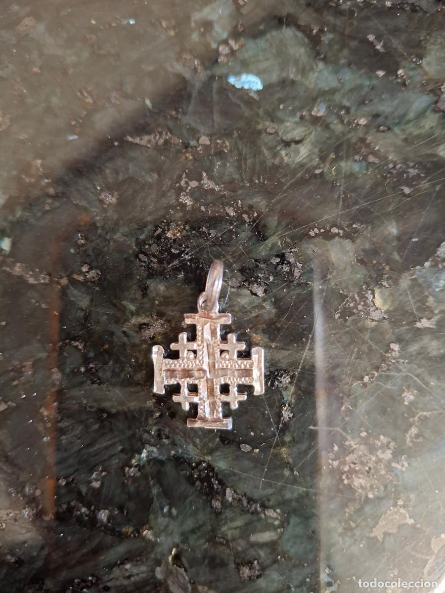 Antig&uuml;edades: Cruz de plata de Jerusal&eacute;n