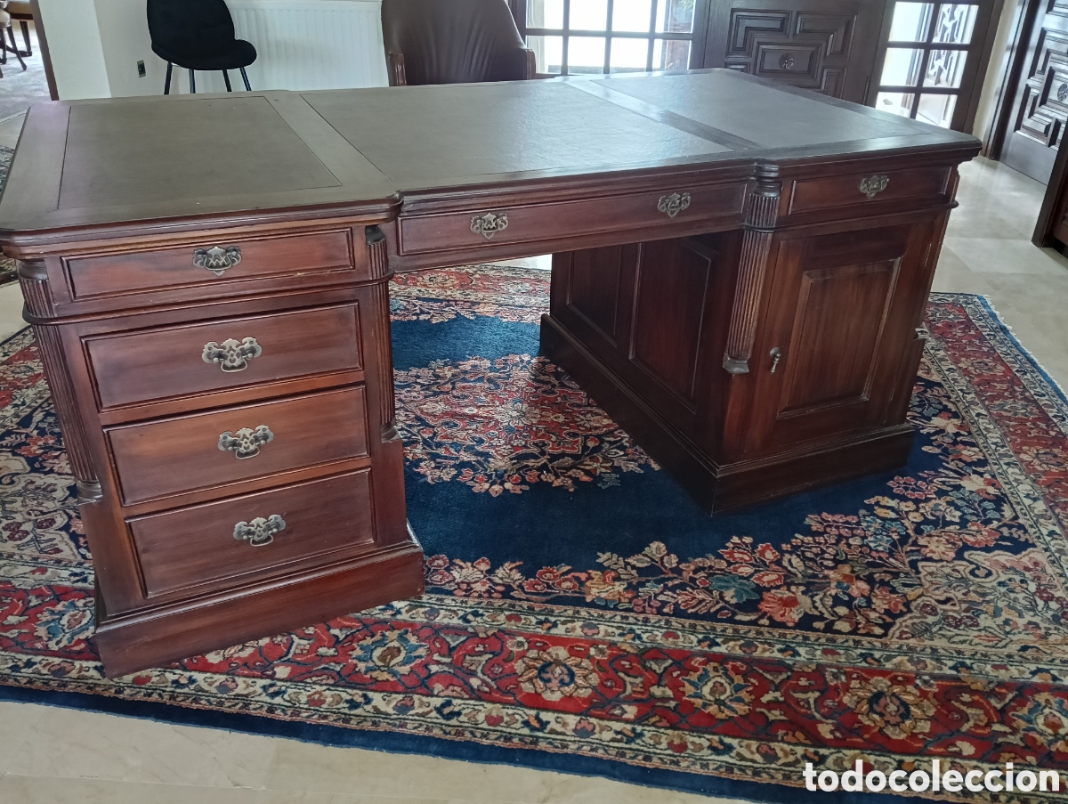 Antig&uuml;edades: Mesa de despacho madera y cuero - Foto 1
