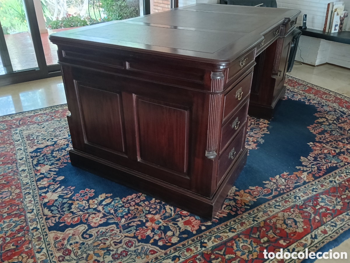 Antig&uuml;edades: Mesa de despacho madera y cuero - Foto 3