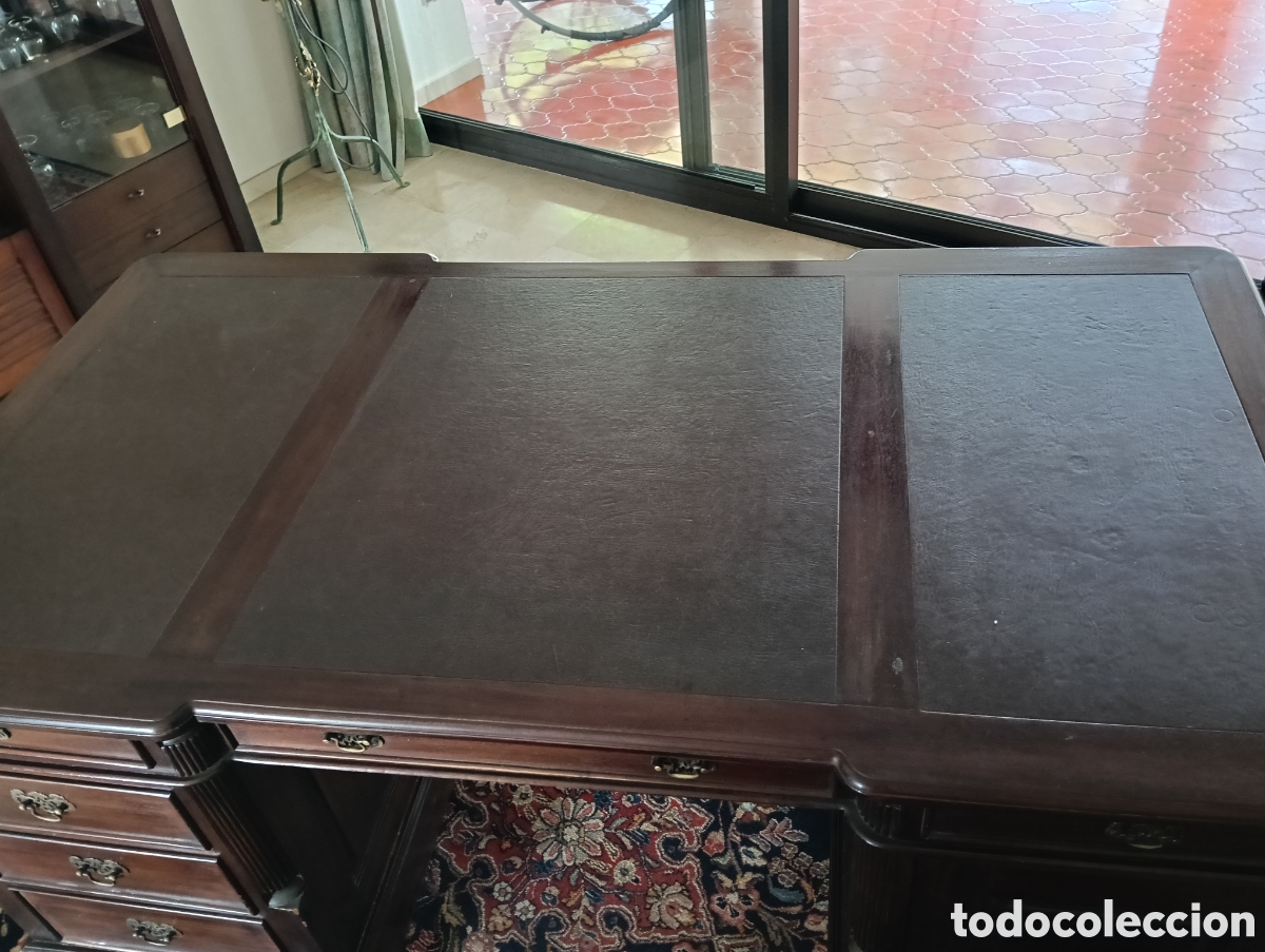 Antig&uuml;edades: Mesa de despacho madera y cuero - Foto 5