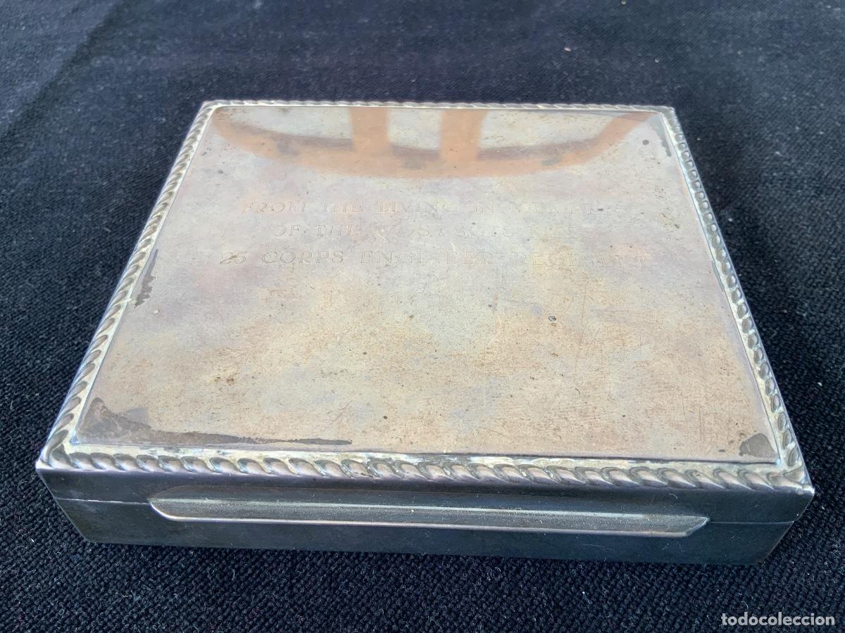 Antig&uuml;edades: Caja tabaquera para cigarros de plata esterlina 925 y madera, regimiento 25 del cuerpo ingenieros.