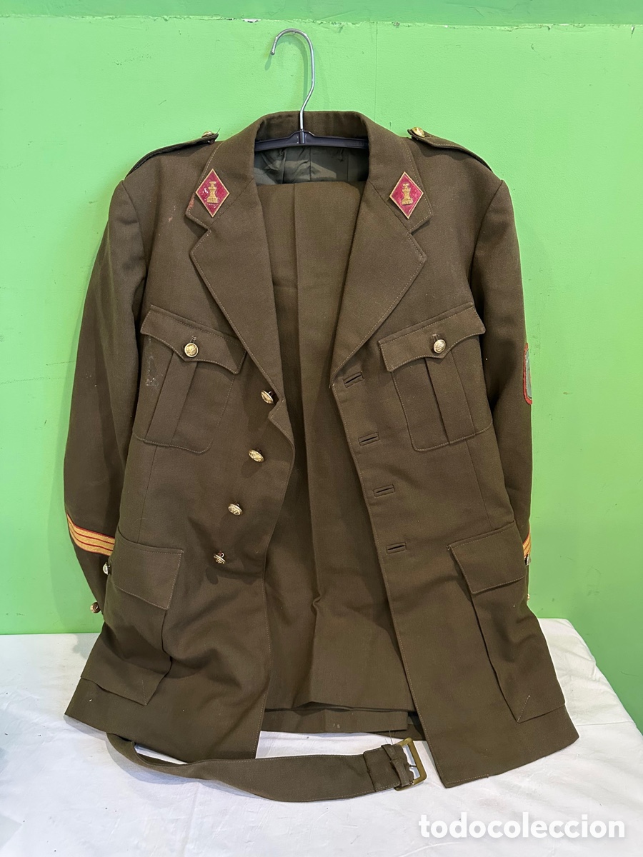 Antig&uuml;edades: Uniforme militar espa&ntilde;ol sargento Ingenieros &eacute;poca franquista