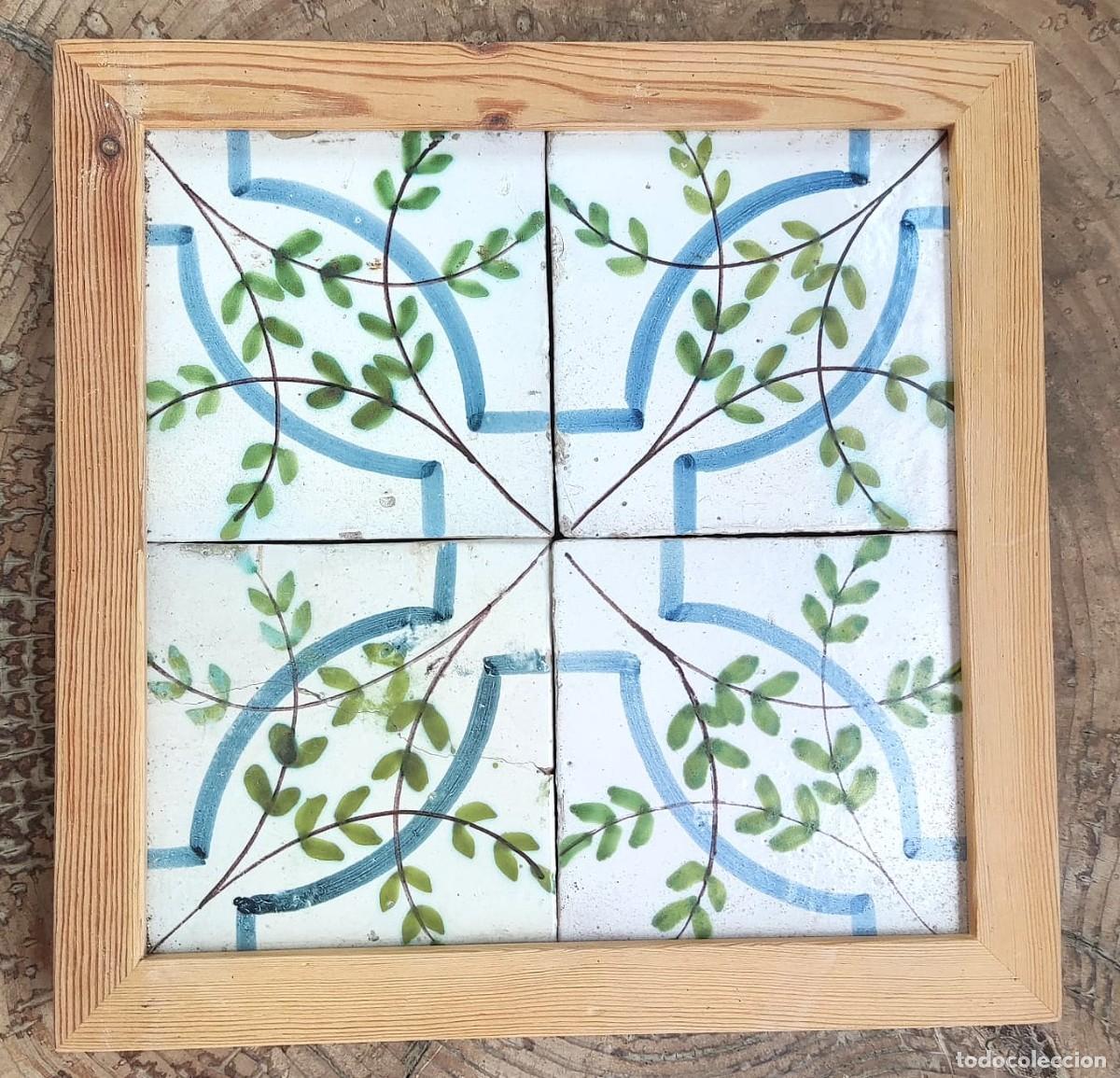 Antig&uuml;edades: Tres plafones de azulejos del siglo XVIII-XIX con marco de madera