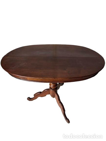 Antig&uuml;edades: Decorativa Mesa de Centro, Isabelina - Madera de Caoba, Ovalada - S.XIX - Pata Central Torneada