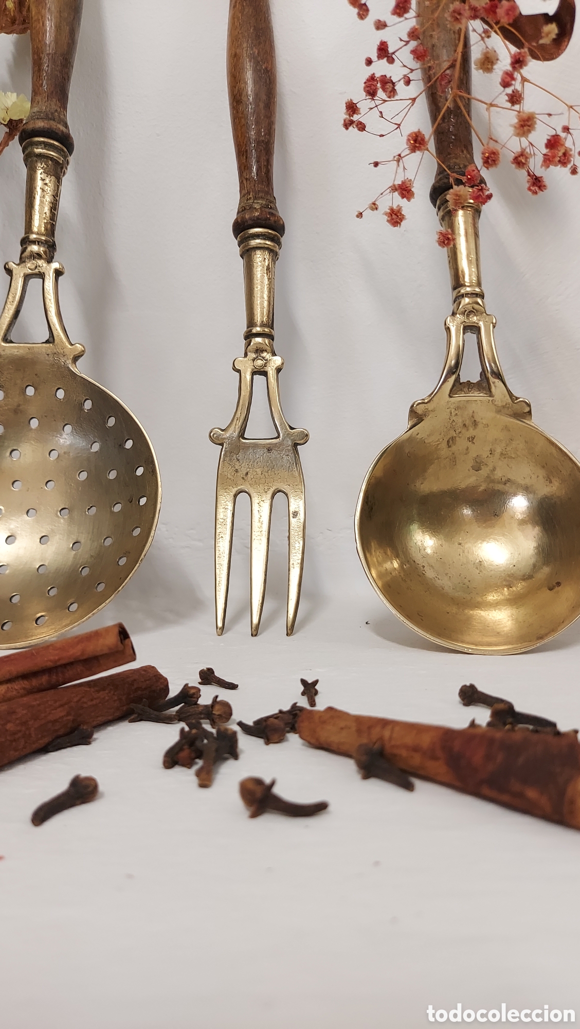 Antig&uuml;edades: Piezas de cocina de bronce circa 1950 - Foto 3