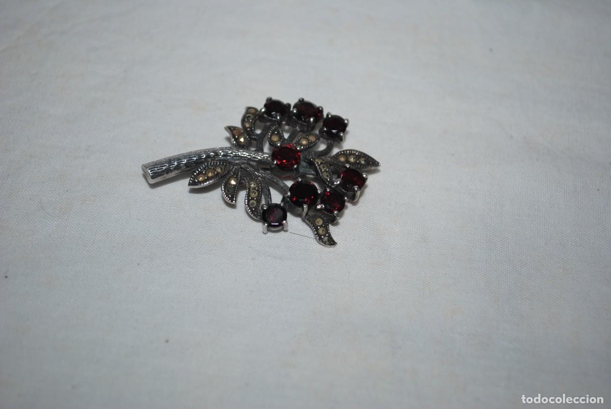 Antig&uuml;edades: BROCHE DE PLATA EN FORMA DE RAMO DE FLORES - Foto 2