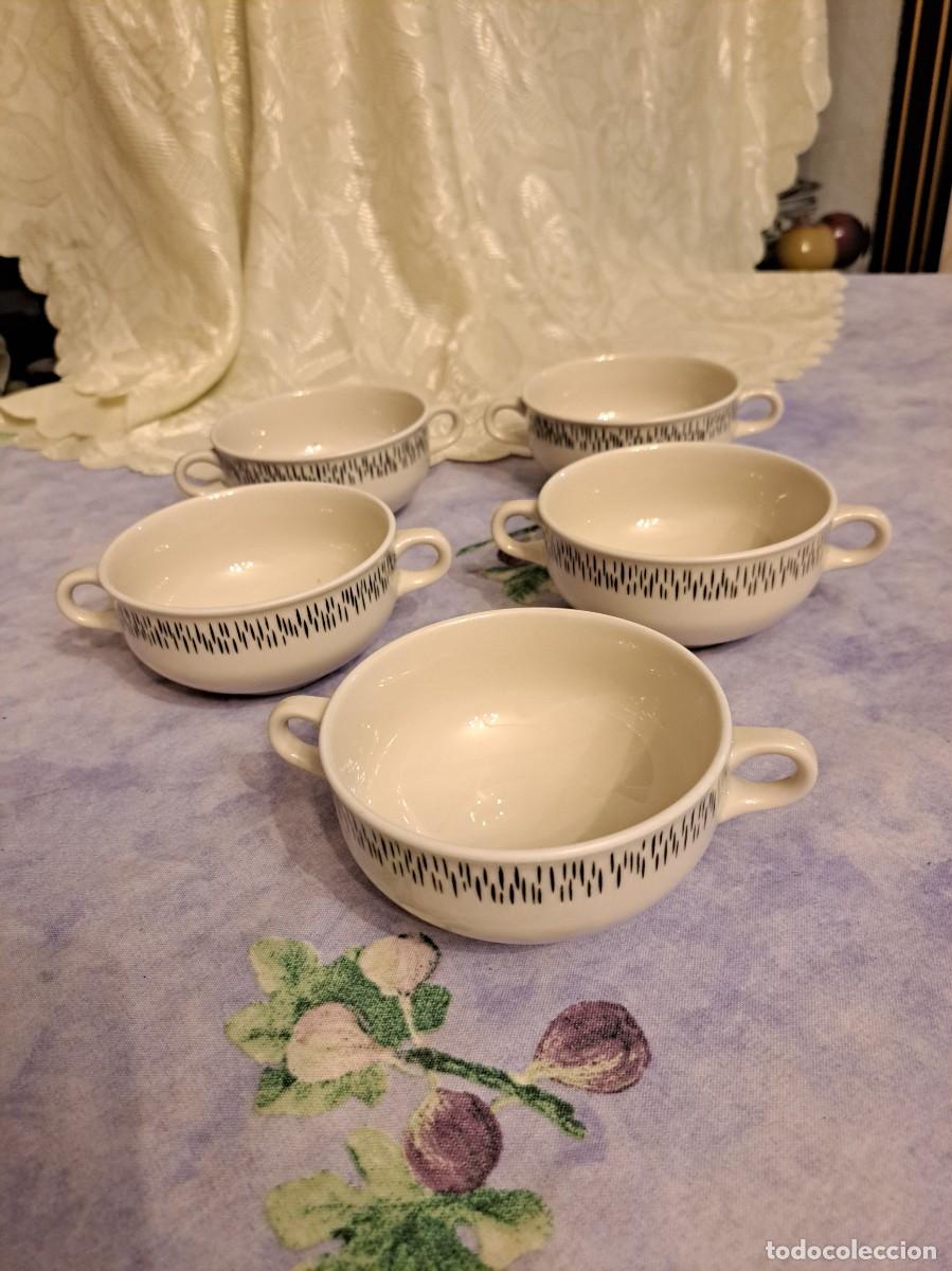 Antig&uuml;edades: Lote de 5 tazas de porcelana para consom&eacute;, Langenthal suisse