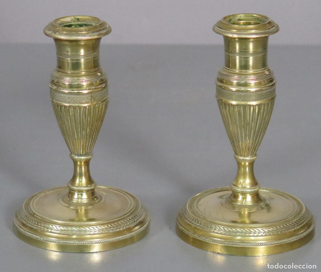 Antig&uuml;edades: PAREJA DE CANDELABROS FERNANDINOS O IMPERIO. HACIA 1820