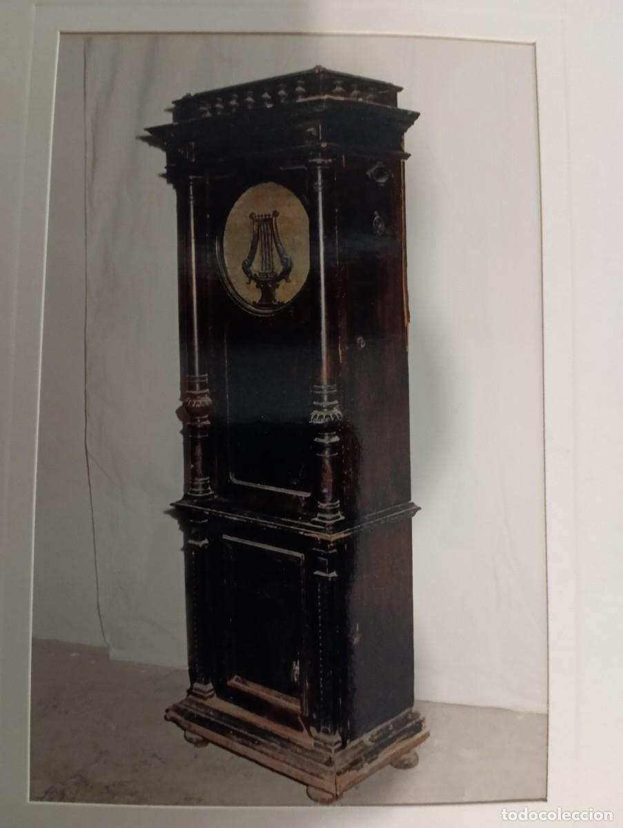 Antig&uuml;edades: Mueble caja de m&uacute;sica
