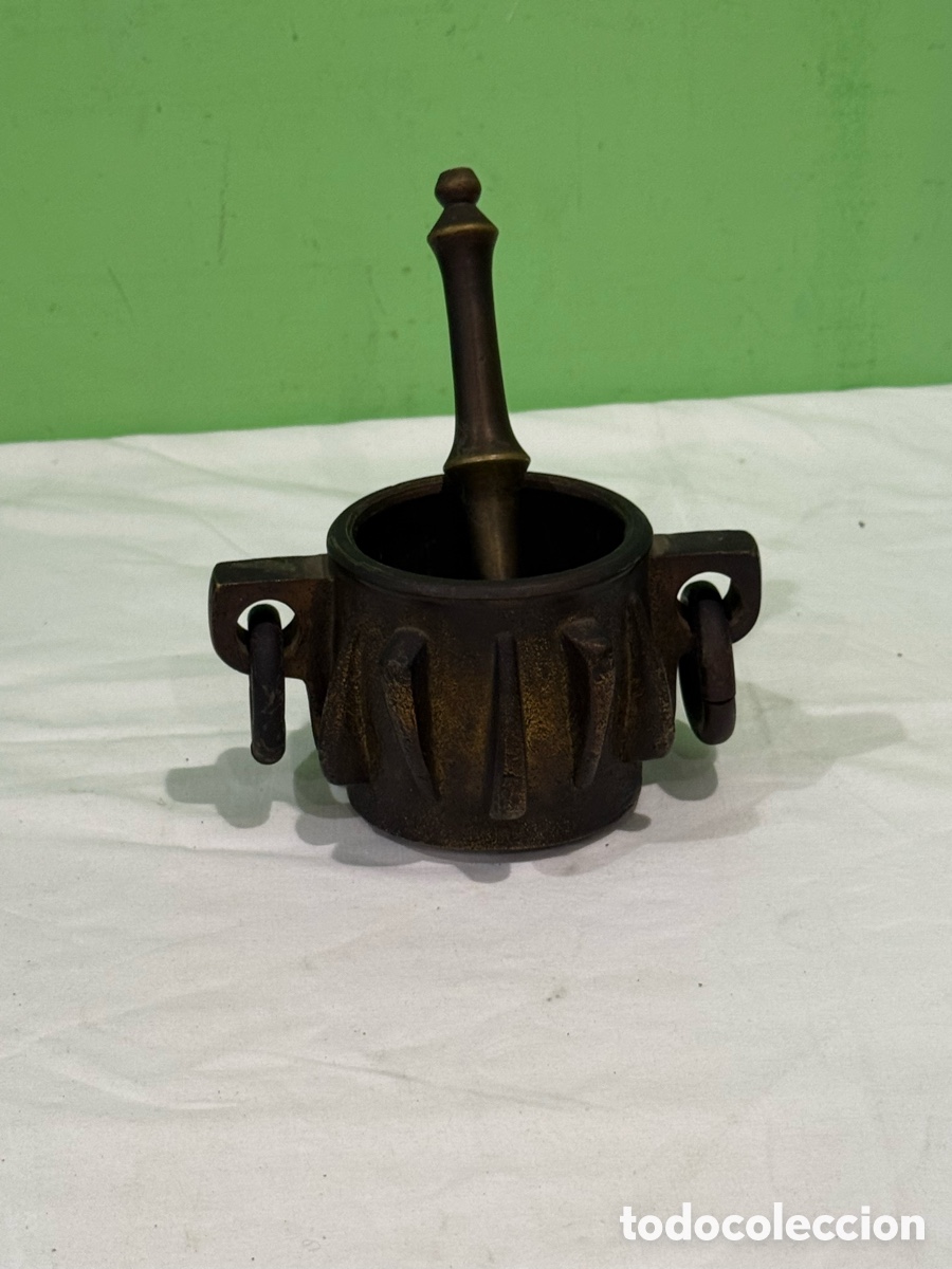 Antig&uuml;edades: Mortero antiguo de bronce con maja estilo g&oacute;tico siglo XIX o anterior pieza de colecci&oacute;n