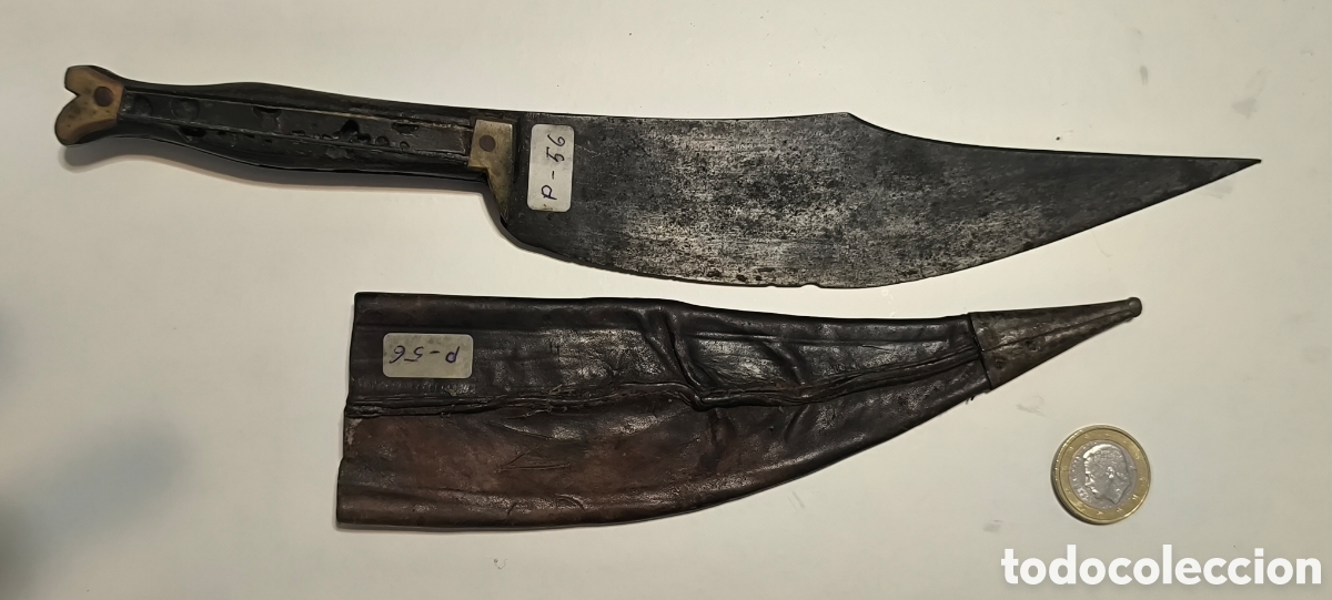 Antig&uuml;edades: Cuchillo siglo 19 con inscripci&oacute;n y funda cuero