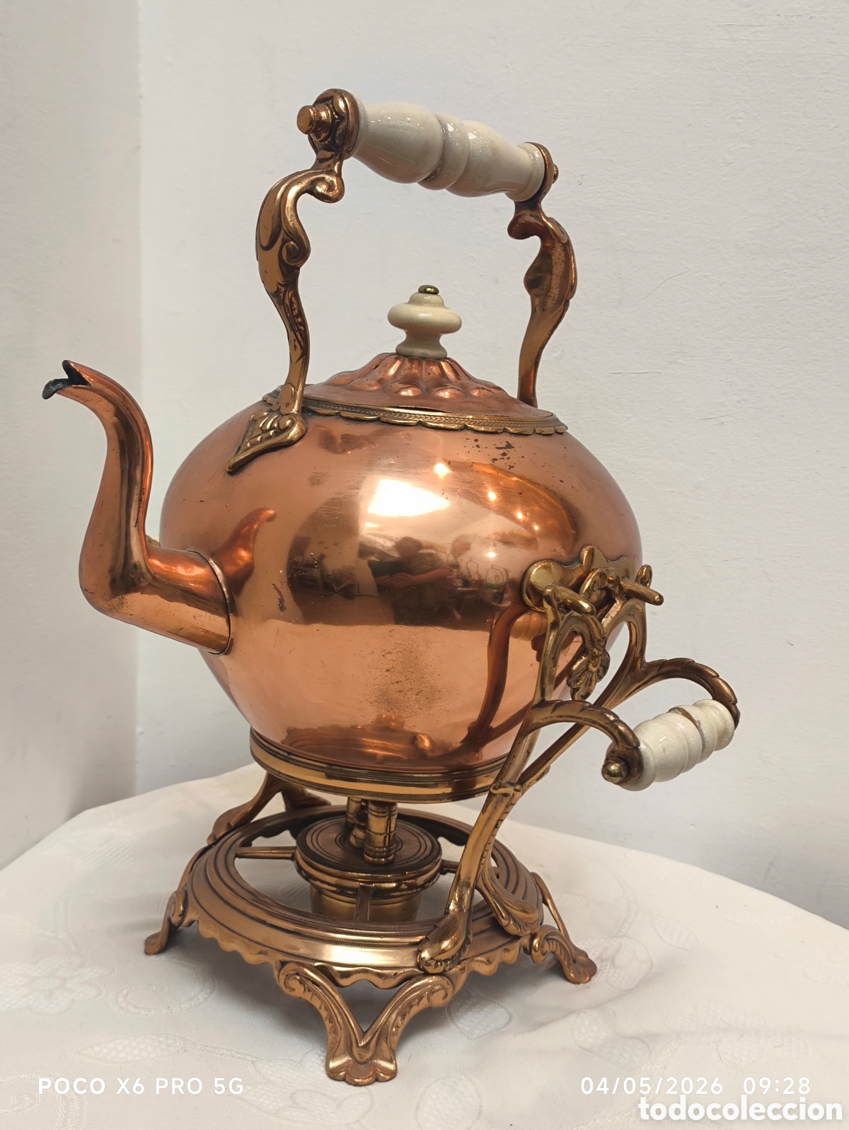Antig&uuml;edades: Hervidor de cobre Victoriano fabricado en Londres