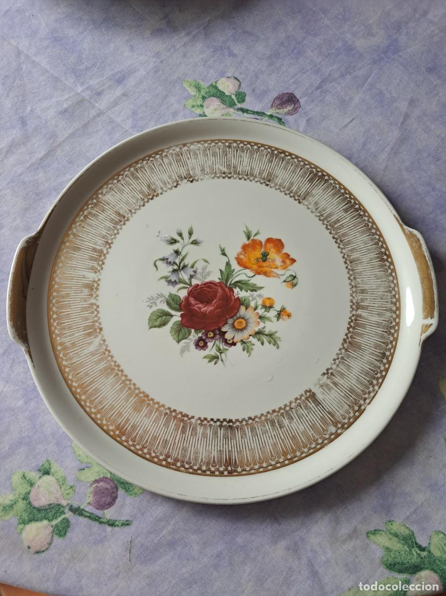 Antig&uuml;edades: Precioso bandeja para tartas de porcelana Mitterteich Bavaria, decorada con flores y oro