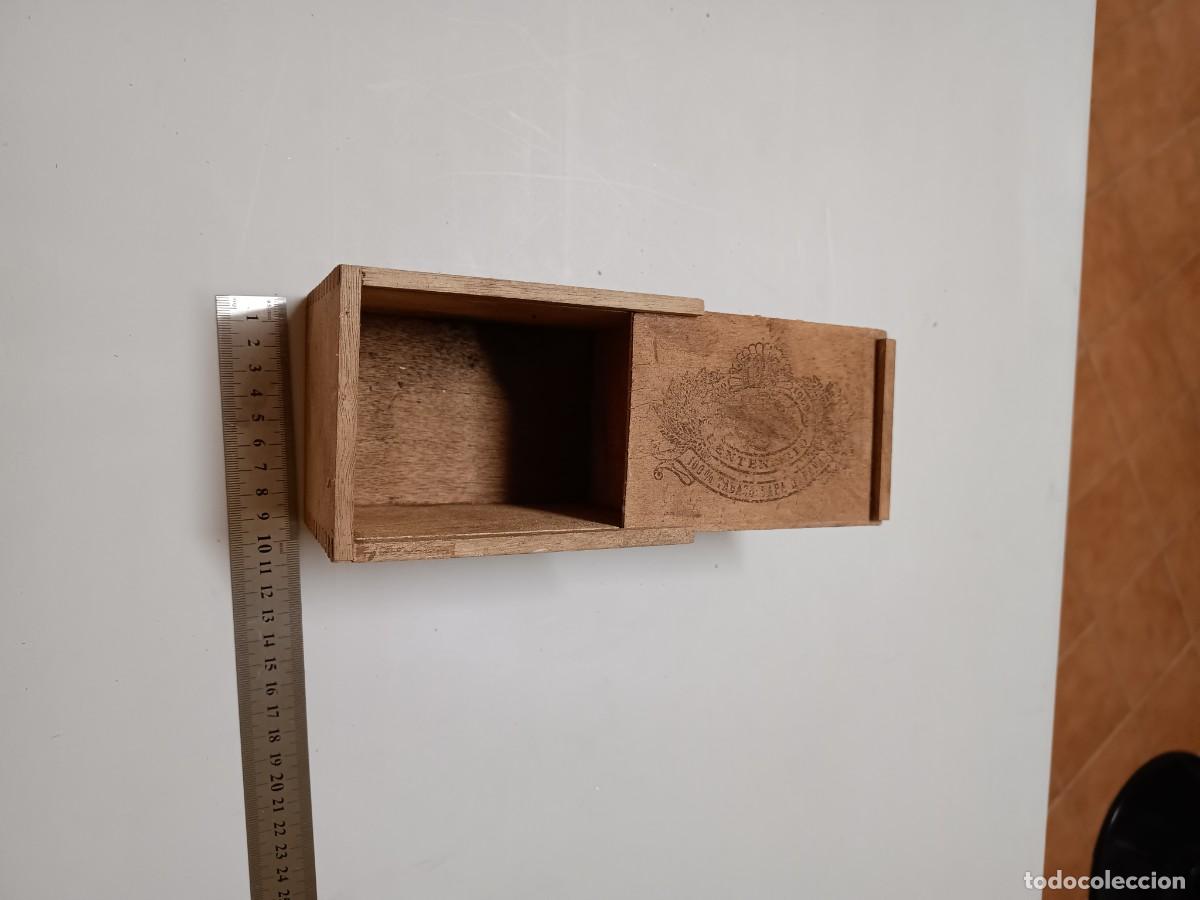 Antig&uuml;edades: Caja de madera de puros? - Foto 2