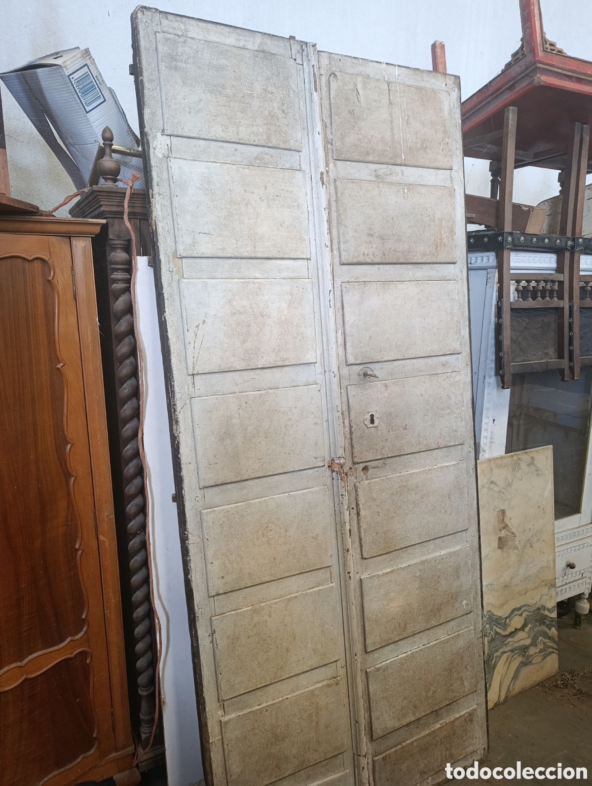 Antig&uuml;edades: Porton antiguo de madera dos hojas