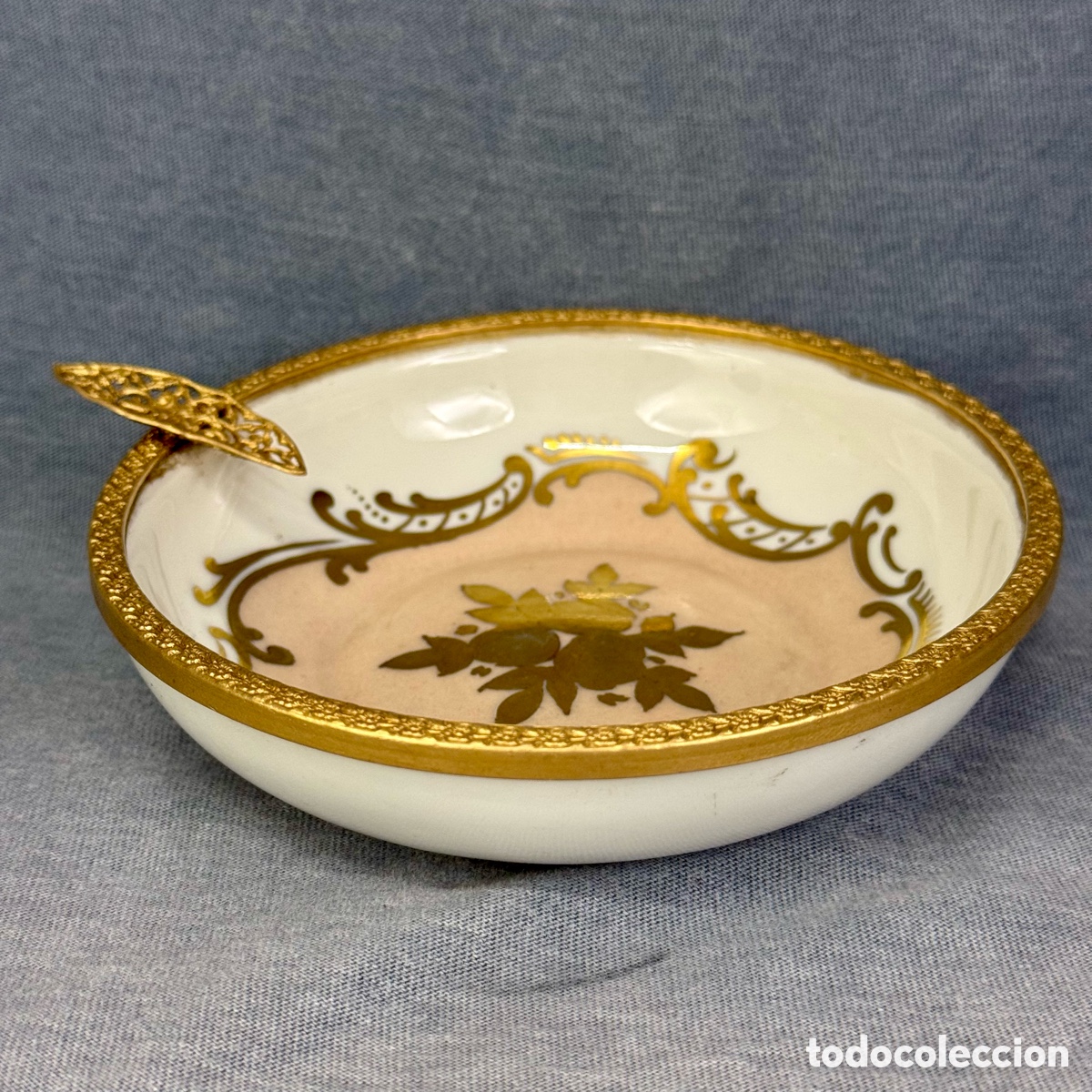Antig&uuml;edades: ANTIGUO CENICERO BRONCE PORCELANA PINTADO DORADO FRANCI F. S. XIX - P. S. XX TIPO PLATO BANDEJA
