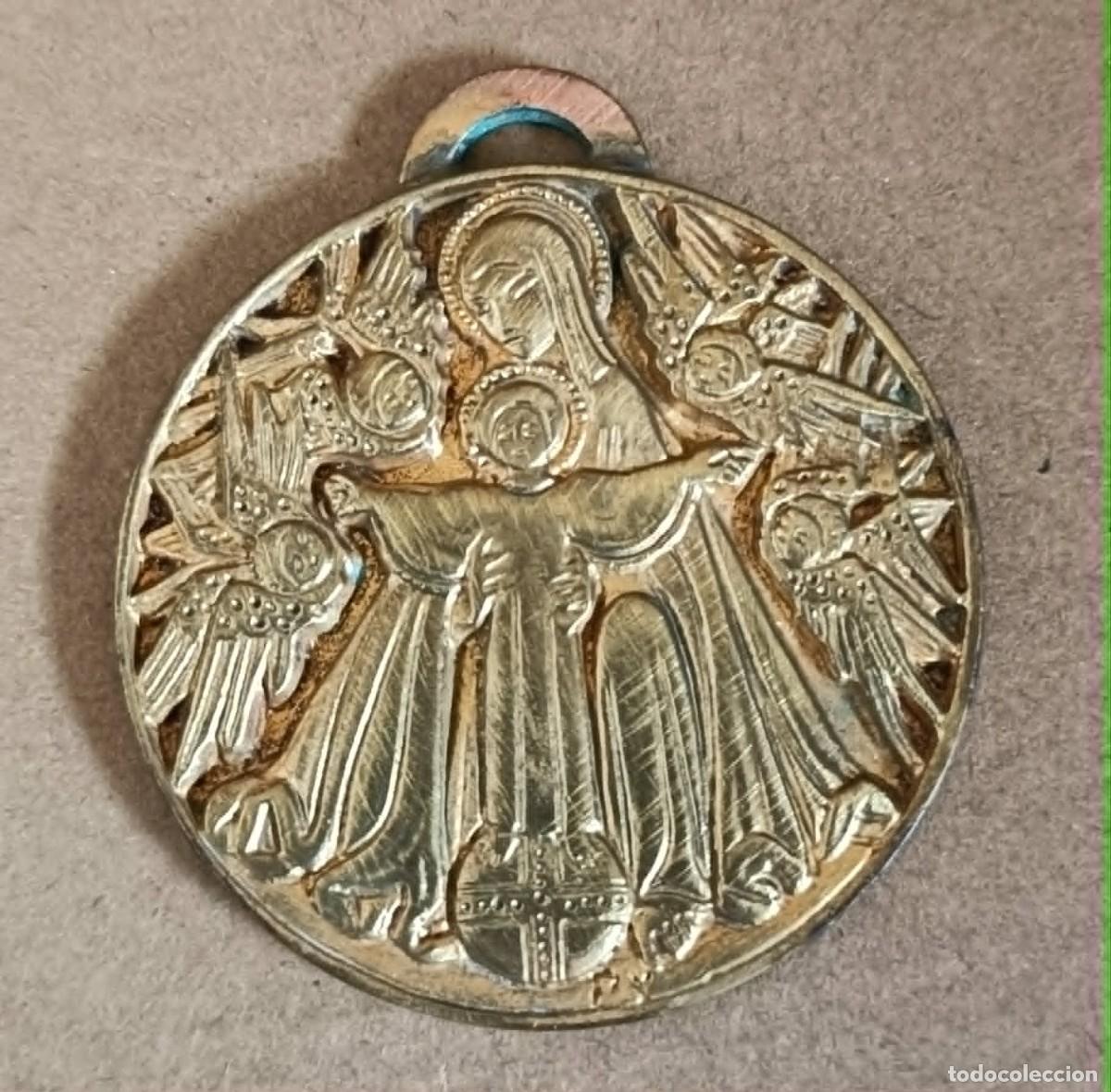 Antig&uuml;edades: Antigua medalla religiosa colecci&oacute;n lat&oacute;n macizo con la Virgen y el Ni&ntilde;o angelitos Fernand Py