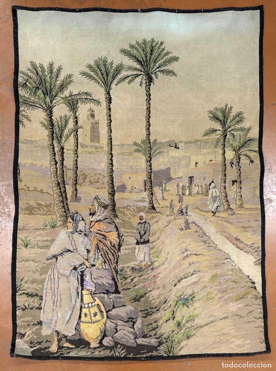 Antig&uuml;edades: TAPIZ CON ESCENA ORIENTAL DE PRINCIPIOS DEL SIGLO XX