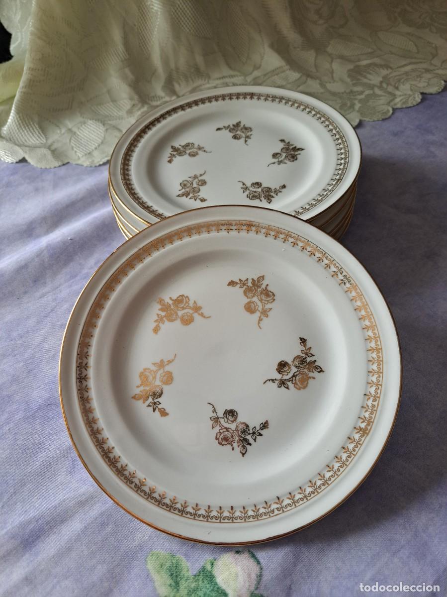 Antig&uuml;edades: Juego de 6 platos de pan de Porcelana de Chartres/S/Cher - Limoges, Flores doradas.24 piezas