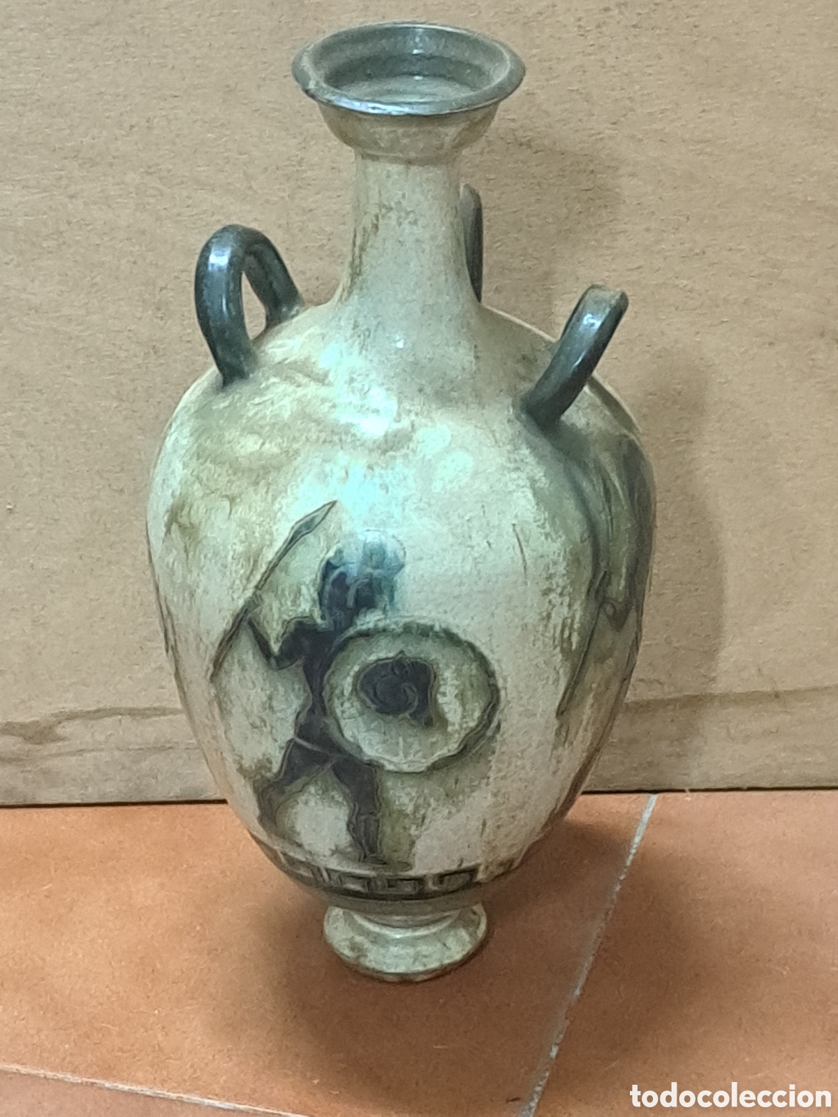 Antig&uuml;edades: Jarr&oacute;n antiguo de cer&aacute;mica con dise&ntilde;o de la antigua Grecia pesa 4 kg y mide 43x23 cms