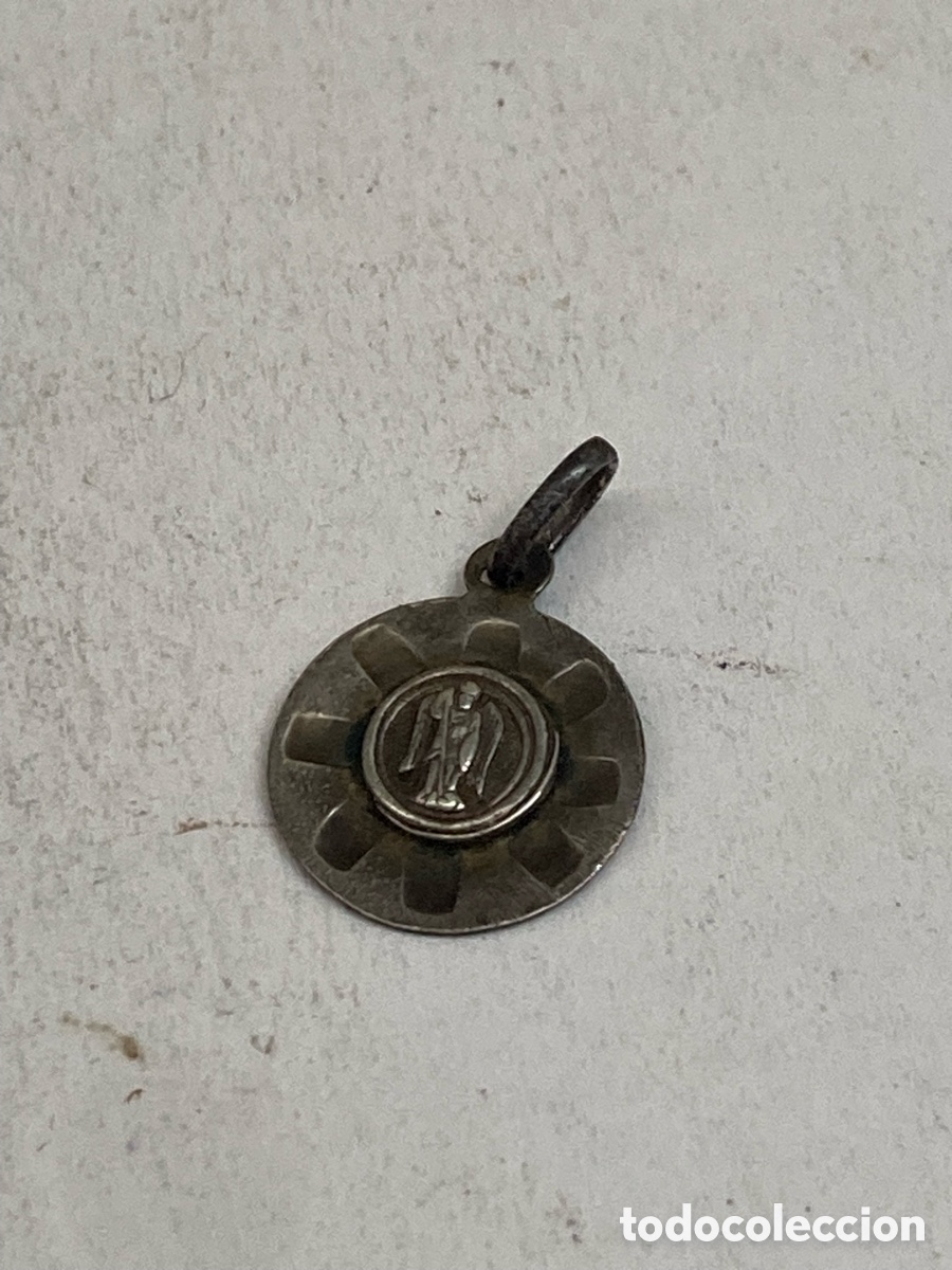 Antig&uuml;edades: Medalla de plata religiosa C579 - Foto 2