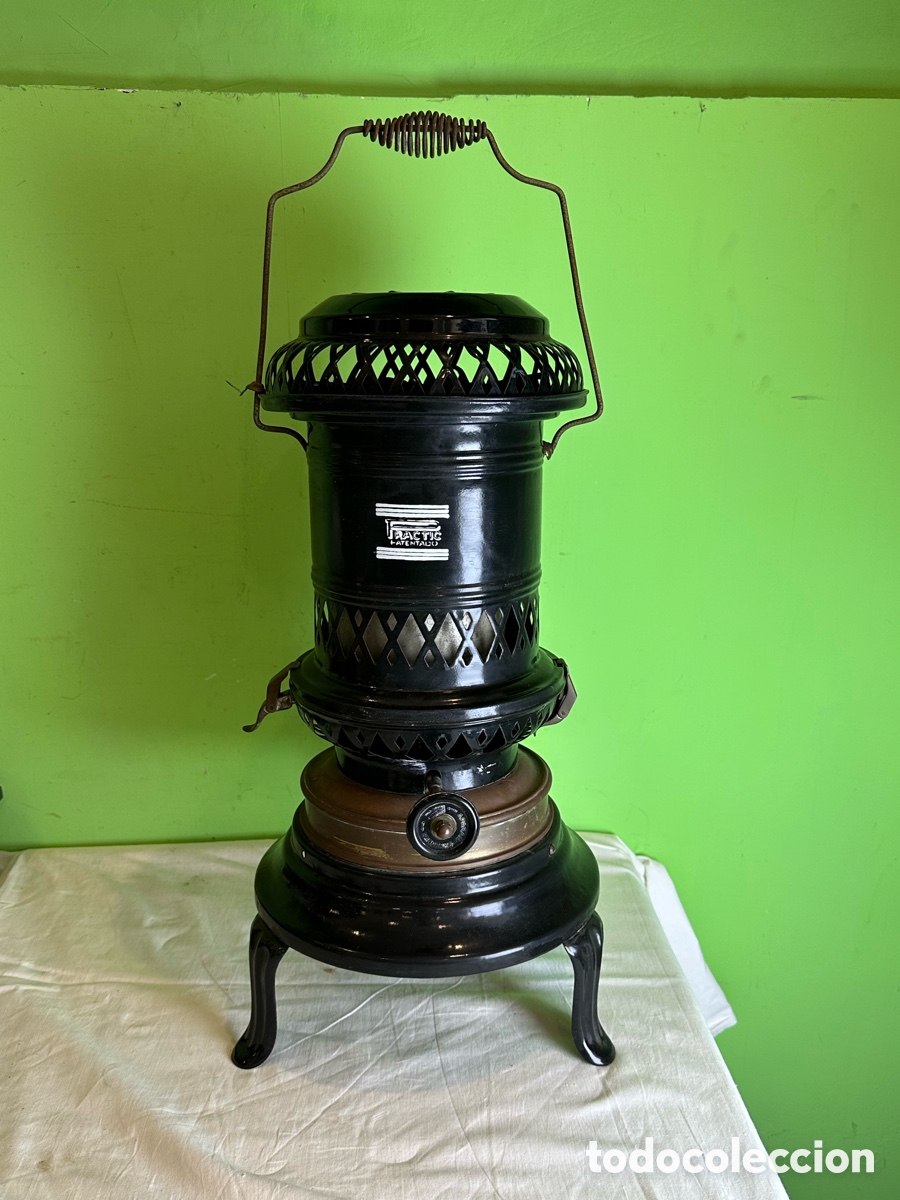 Antig&uuml;edades: Antigua estufa de queroseno Practic Patentado metal esmaltado negro estilo cl&aacute;sico