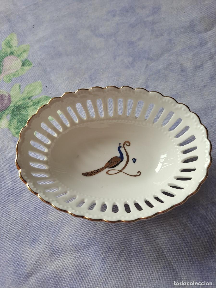 Antig&uuml;edades: Peque&ntilde;a bandeja de porcelana calada, Schloss Linderhol