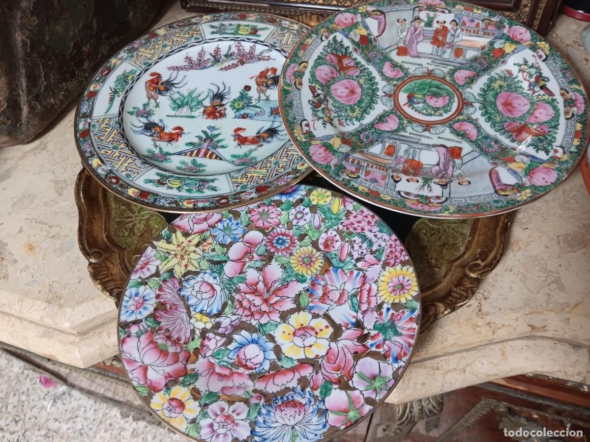 Antig&uuml;edades: porcelana china de exportaci&oacute;n, probablemente de estilo Famille Rose o Cant&oacute;n, caracterizados por su