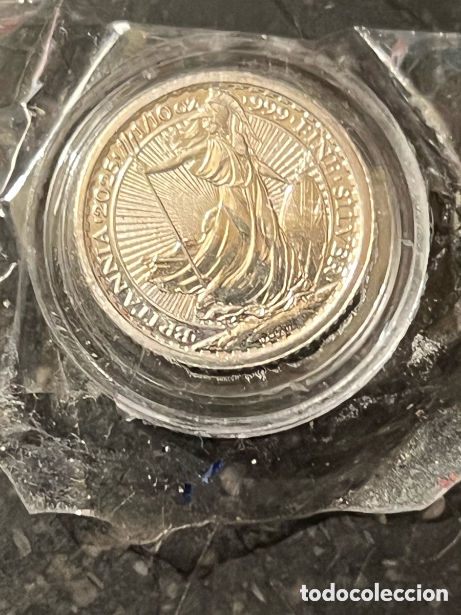 Antig&uuml;edades: Moneda de plata 1/10 onza plata pura brit&aacute;nia