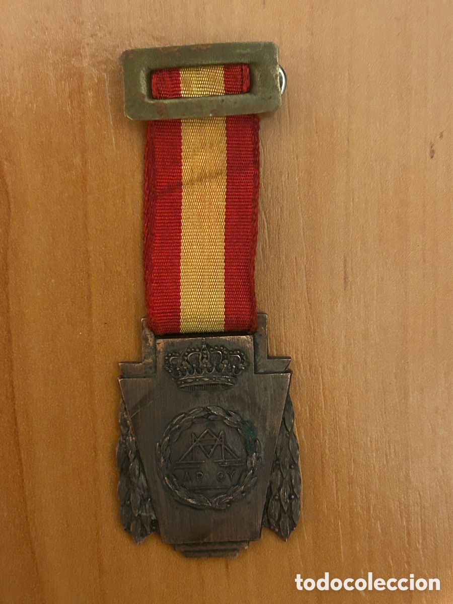 Antig&uuml;edades: MEDALLA DE RECONOCIMIENTO EL SEGRE. ESCUELAS PIAS. 1959-1960