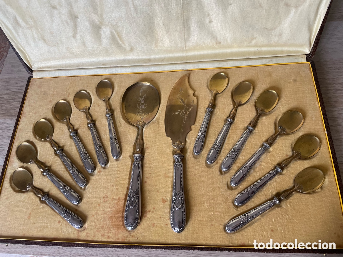 Antig&uuml;edades: Juego antiguo de servicio para helados