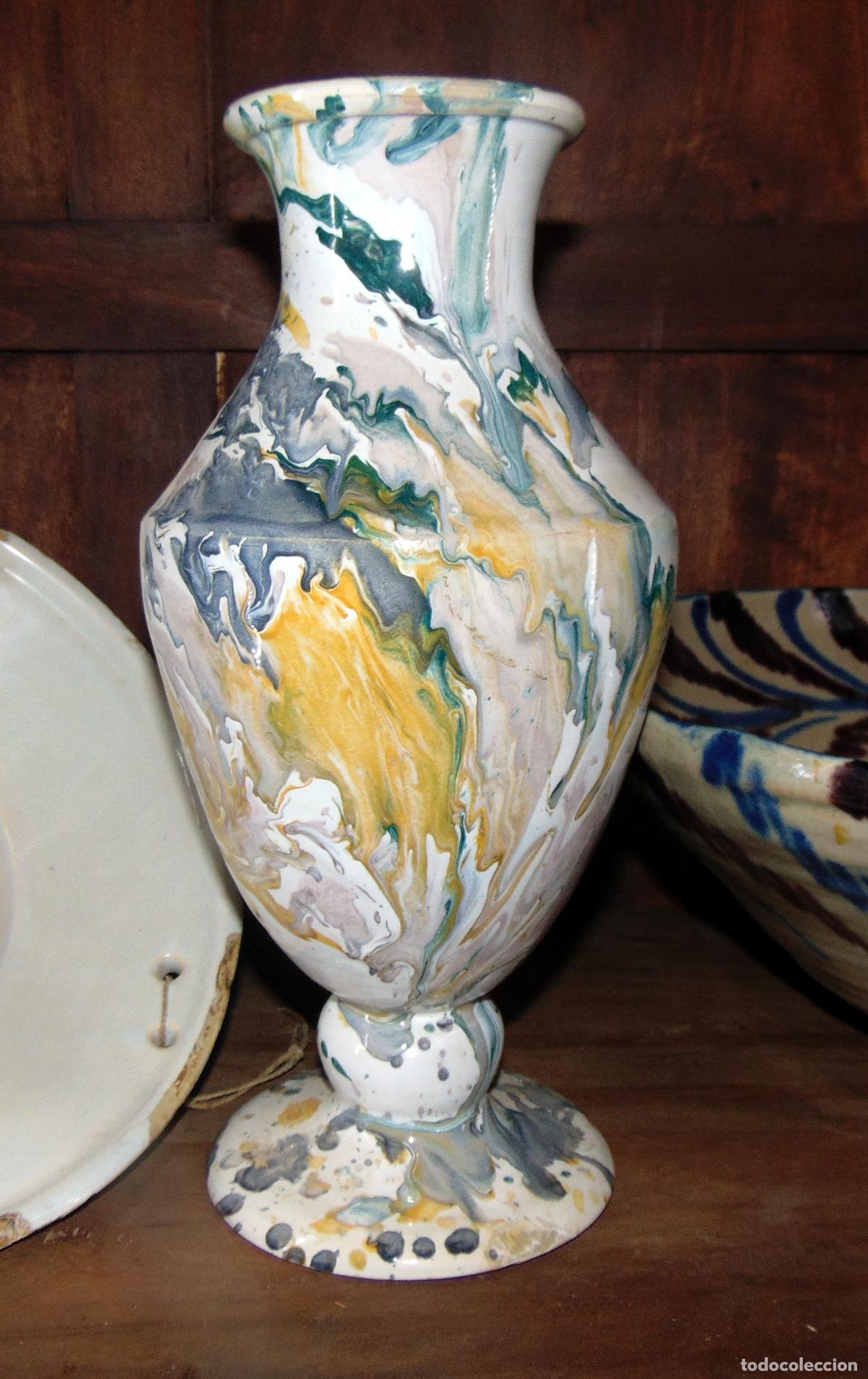 Antig&uuml;edades: DECORATIVO JARRON ESTILO FAT LAVA, POSIBLEMENTE MANISES 28 CM