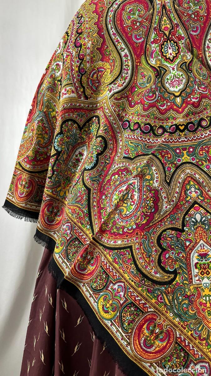 Antig&uuml;edades: Pa&ntilde;uelo de merino estampado. 160 cm - Foto 3