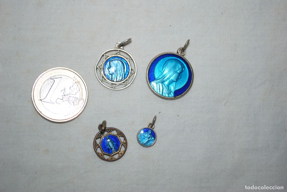 Antig&uuml;edades: MEDALLAS ESMALTADAS DE AZUL , LOTE DE CUATRO S