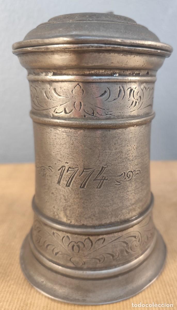 Antig&uuml;edades: Jarra de esta&ntilde;o Frieling Zinn 92% Germany con tapa &middot; relieve