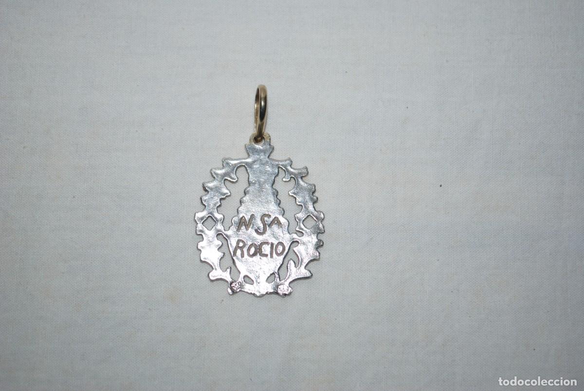Antig&uuml;edades: MEDALLA DE PLATA DE N . S . DEL ROCIO . - Foto 2